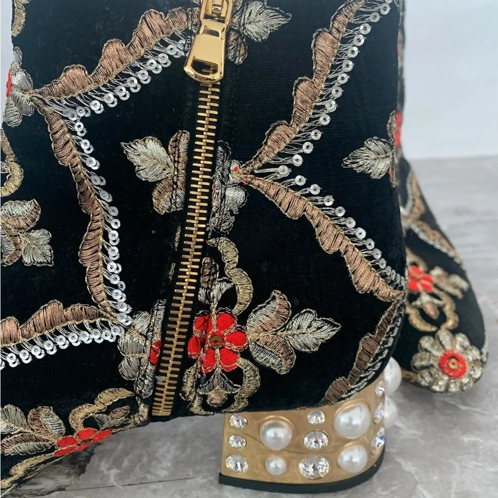 Russell and Bromley heeled ankle boots - Picture 7 of 10